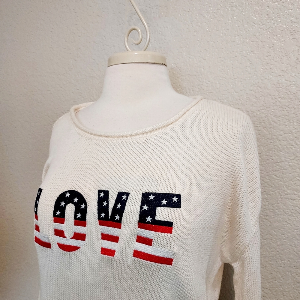 Marled Cream Sweater with "LOVE" lettering in American Flag Colors Size … - Picture 7 of 12